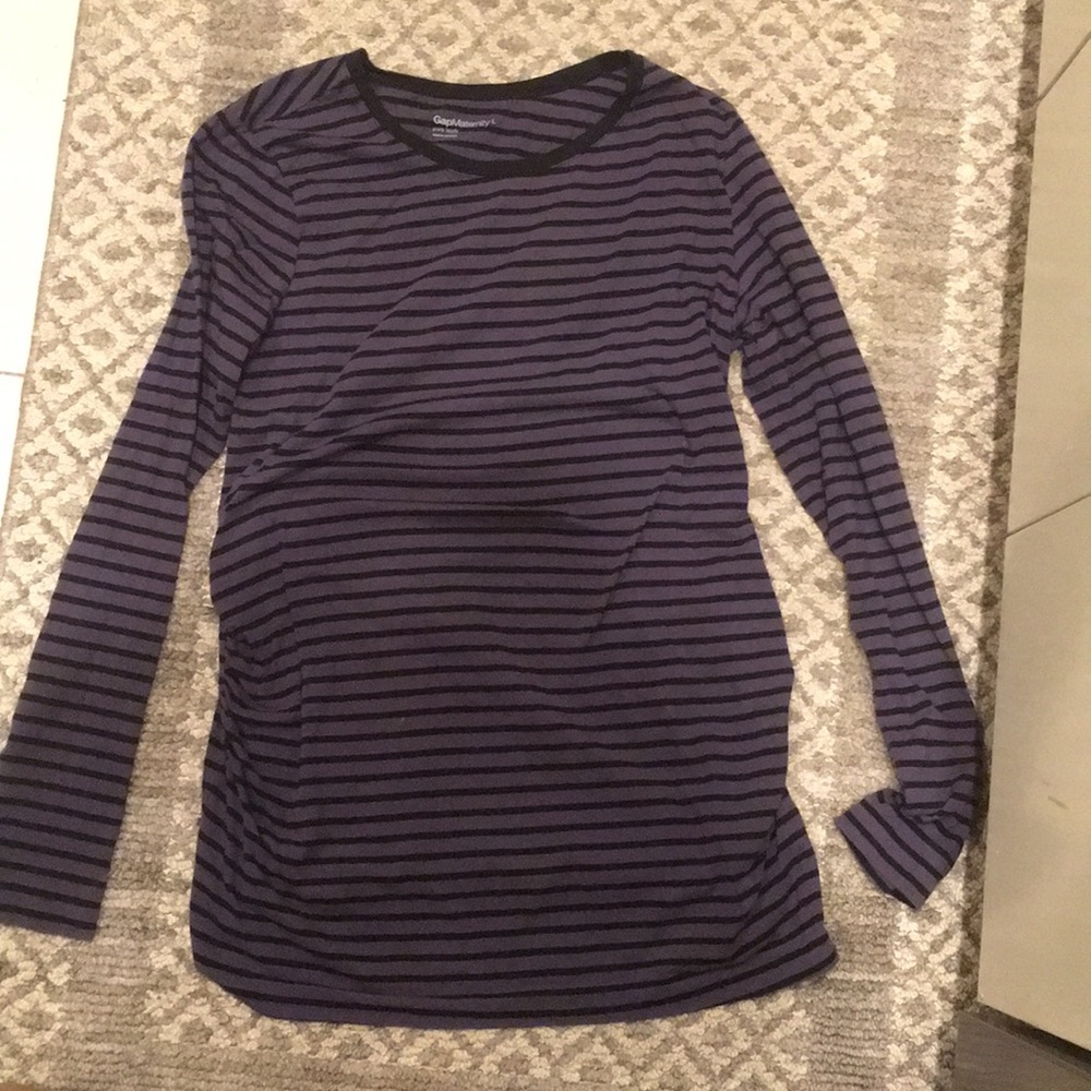 Gap maternity ruched tee